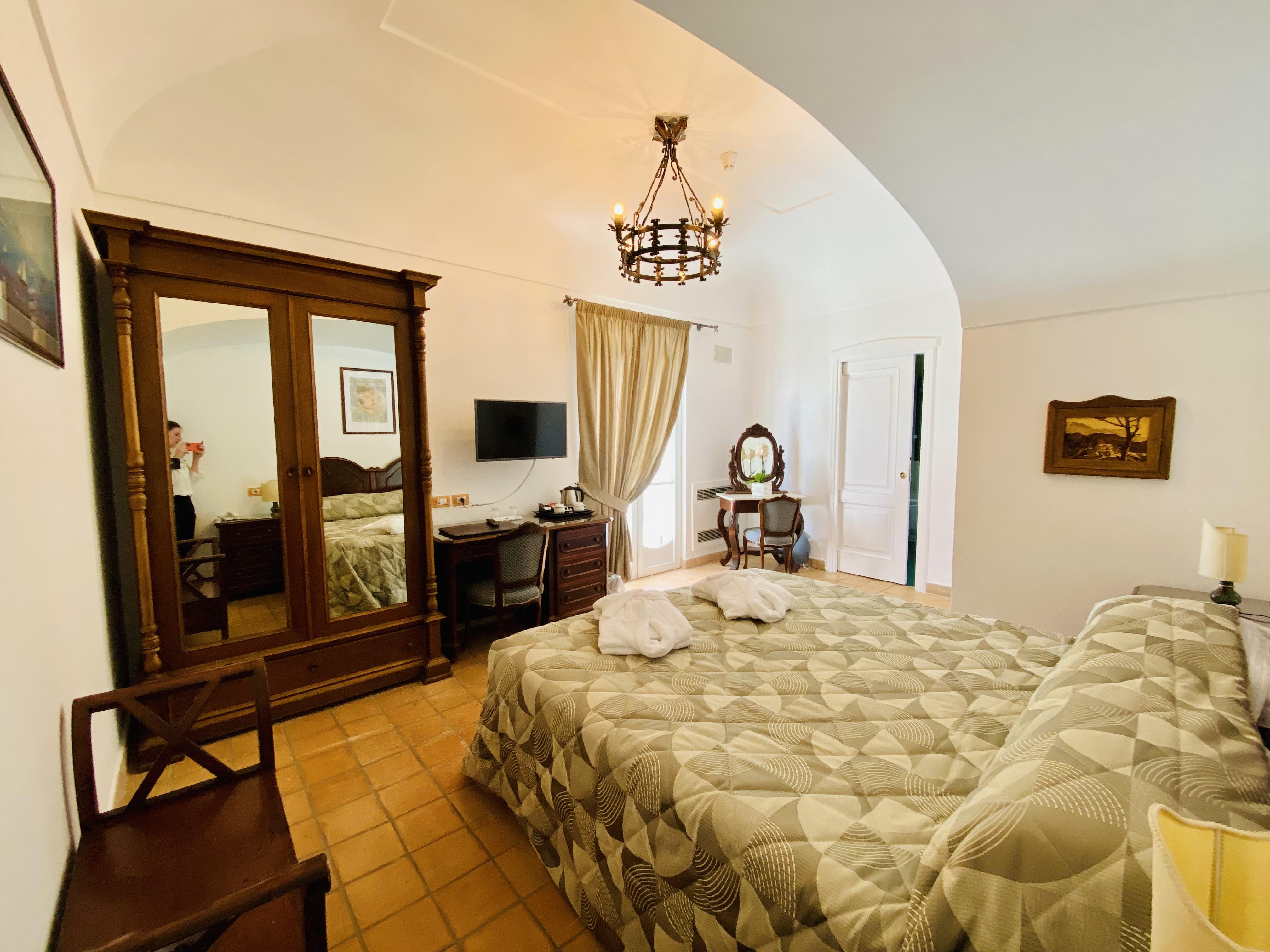 Hotel Oasi Olimpia Relais SantʼAgata sui Due Golfi Zewnętrze zdjęcie